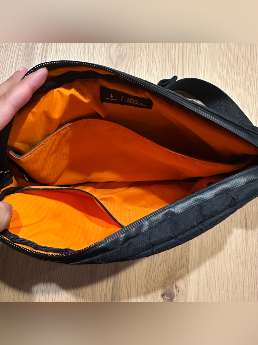 Alpaka Go Sling Mini V1 Belt Bag Black - Picture 5 of 11